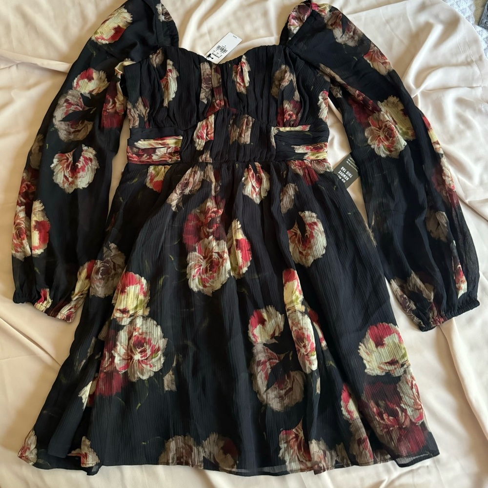 Floral Summer or Fall dress 🌸